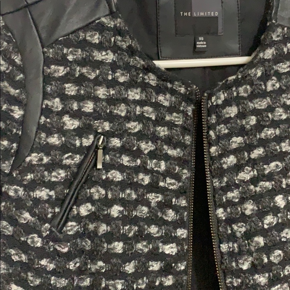 Jacket - Picture 2 of 4